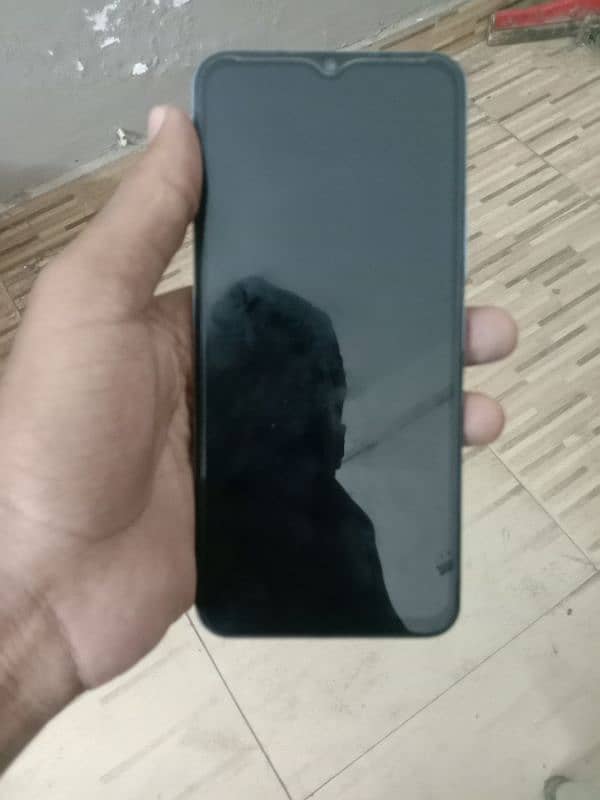 vivo y33s urgent sale 10by9.5 good condition hai Whatsapp  03058704608 3