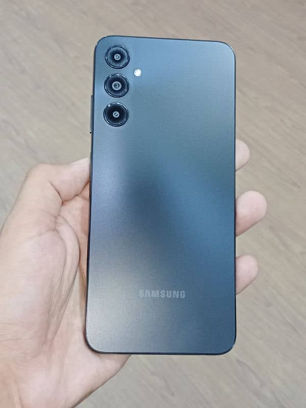 Samsung a05s 6/128 3