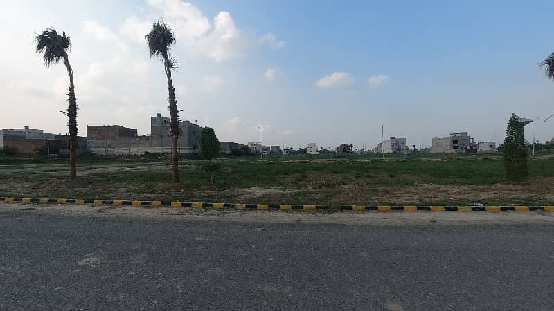 Ideally Located On 15 Months Easy Installments Plan 5 Marla Residential Plot Is Available For Sale In Paragon City Lahore 5