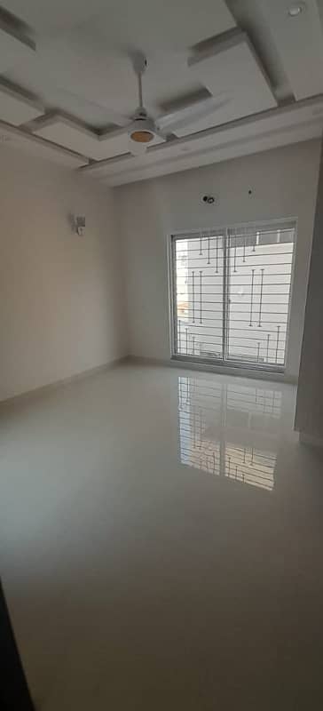 1 Kanal House For Rent In DHA Lahore Phase 5 Near LGS School 1