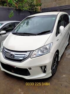 Honda Freed 2012 Van