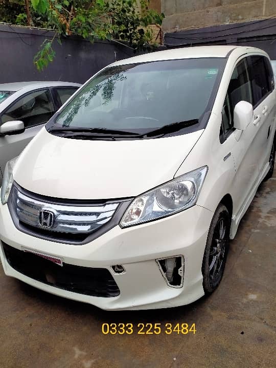 Honda Freed 2012 Van 0