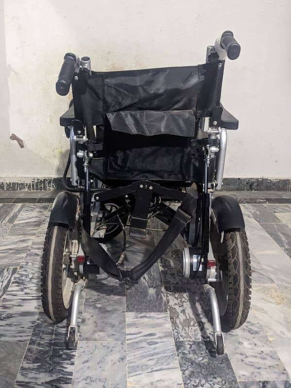 Electrical wheelchair V. Good Condition 3