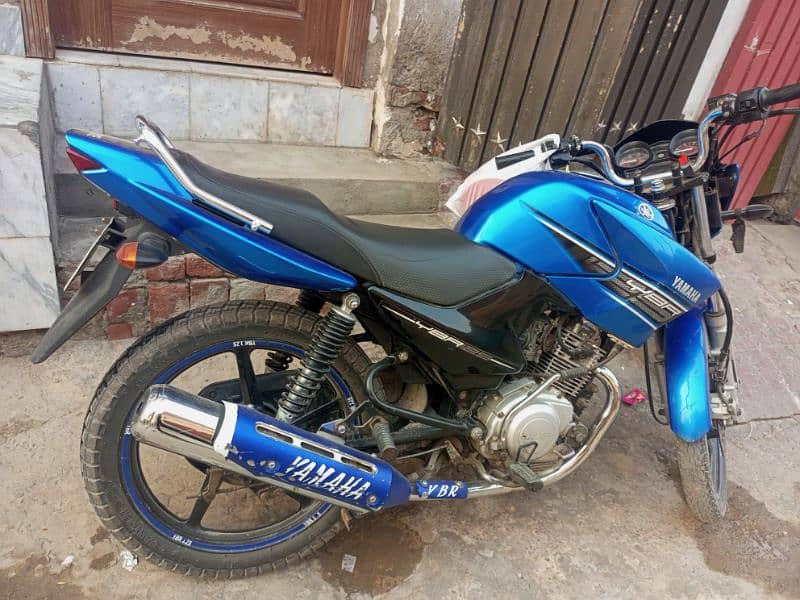 YBR 125 1