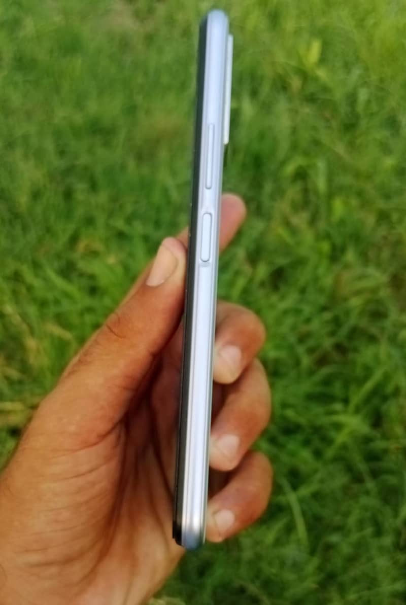 vivo y20 (2021) full box no open No Rapir 4/64 1