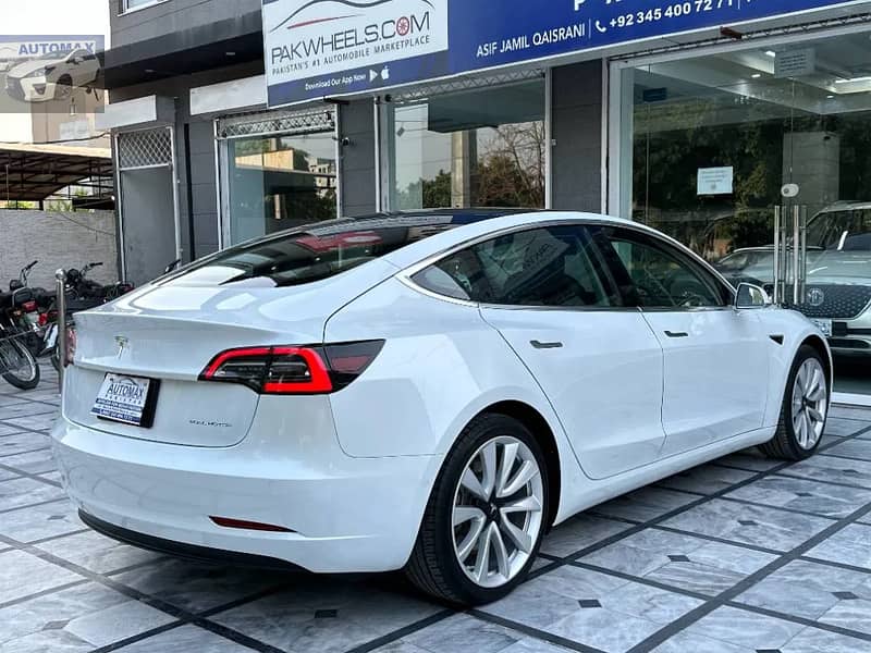 Tesla Model 3 Long Range 2020 3