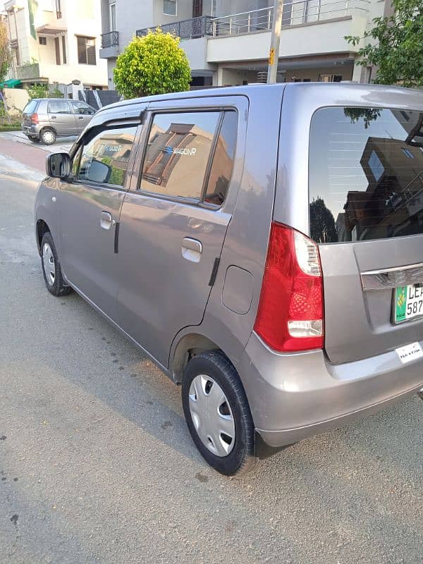 Suzuki Wagon R 2018 4