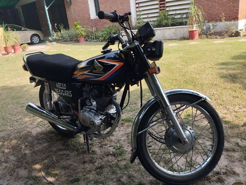 Honda 125 Black Beauty 2