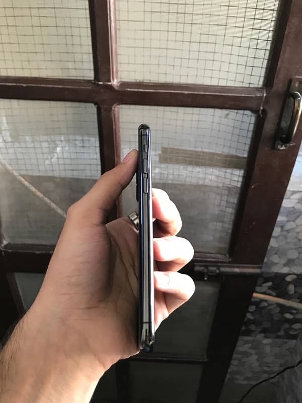 Iphone 11 Pro (Non Pta) 4