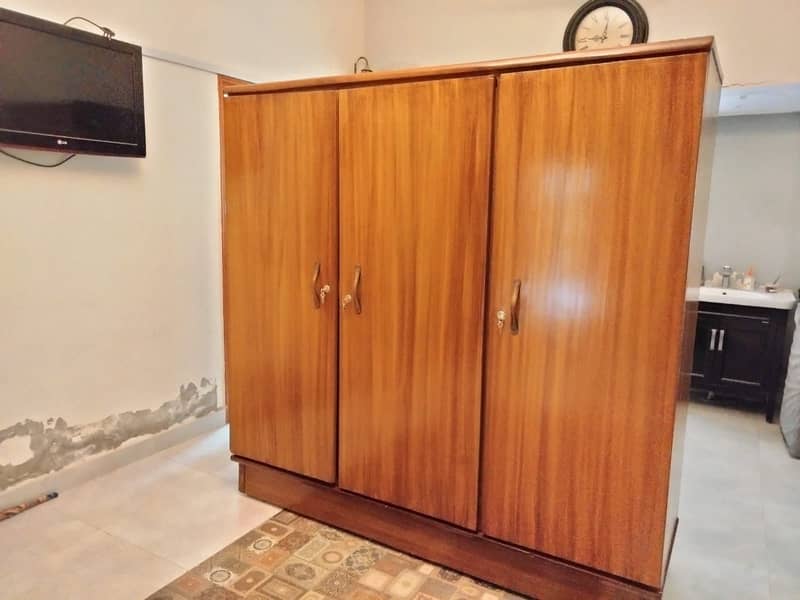 Cupboard for sale 0