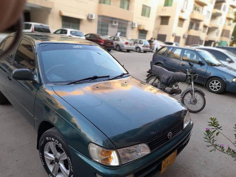 Toyota Corolla XE 1999 3