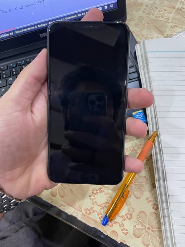 iphone 11 pro max 1