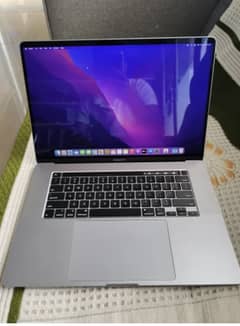 MacBook Pro 16 inch Core i9 Ram 32 SSD 512 Excellent Condition