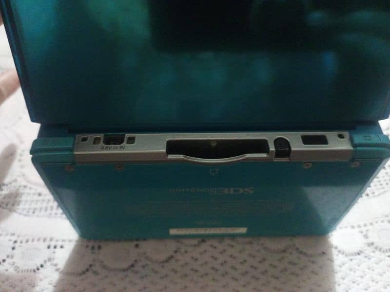 Nintendo 3ds (Metallic Blue) 2