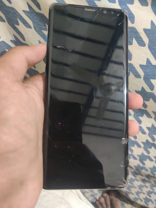 Samsung note 8.6/64. . 8/10 front glass break. 0