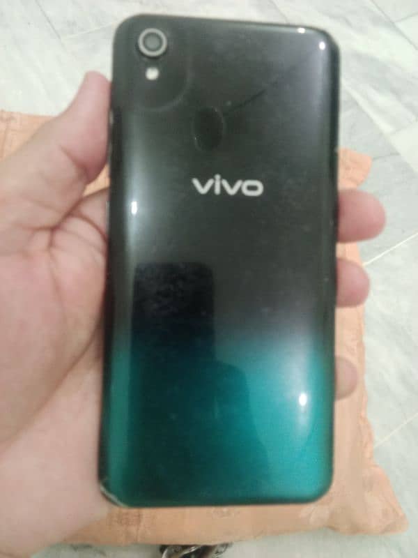 vivo y1s ram 2+32 4