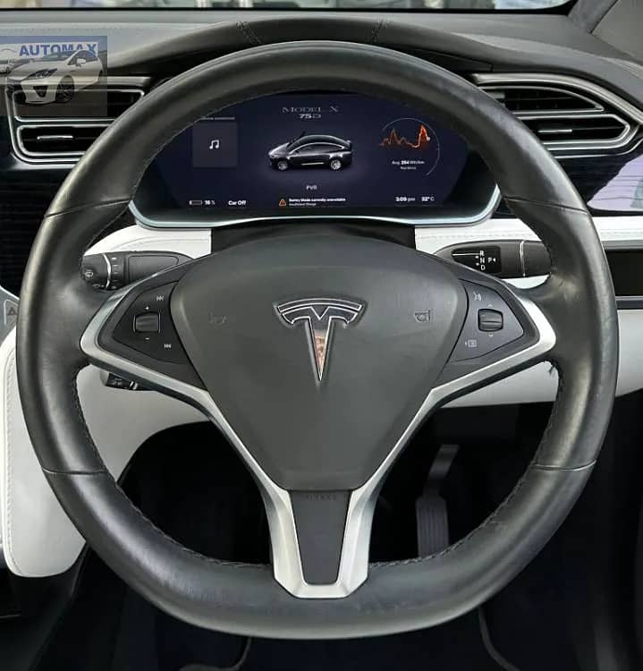 Tesla Model X 2018 14