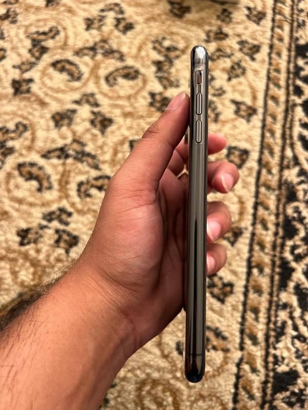 IPHONE XS MAX 64GB WATERPACK PTA APPROVED IN SUPERB MINT CONDITION!!! 9