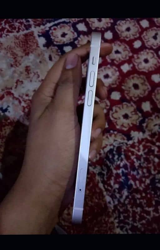 iphone 12 jv condition 10 by 9.8 7