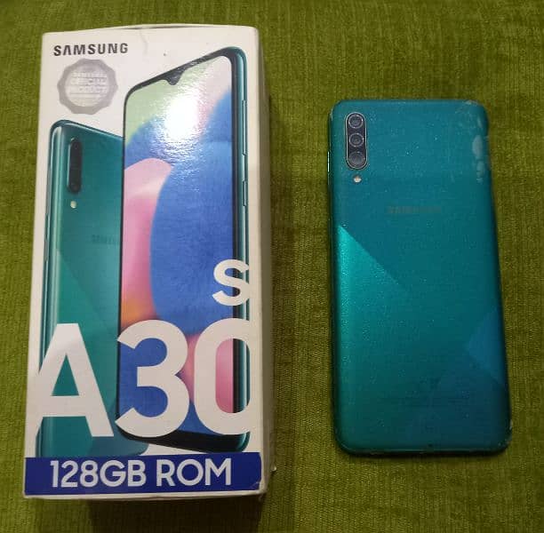 Samsung Galaxy A30s (128 GB) 0