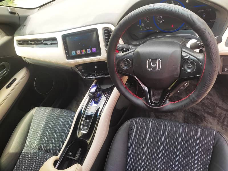 Honda Vezel Hybrid Z Package top-of-line 2016 model 2018 6