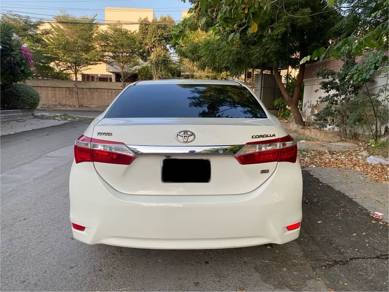 Toyota Corolla XLI 2015 1