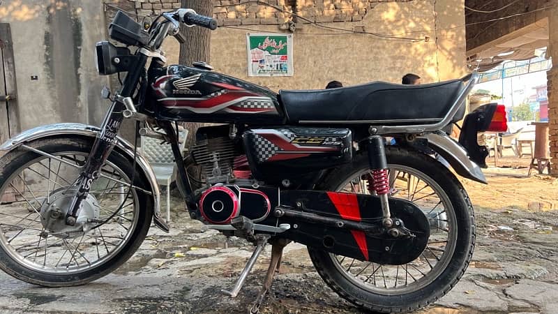 03016673798 Honda125 2