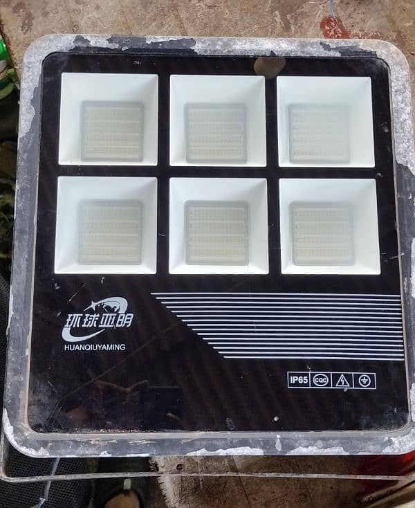 flood light 250w & 300w jisa chaia whatsup ajao 03154455134 1