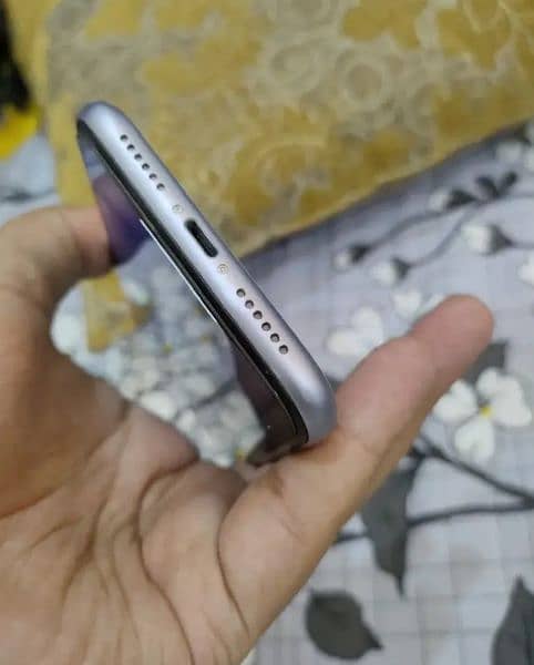 iPhone 11 non PTA condition 10/10 with box charger  betry health 83 4