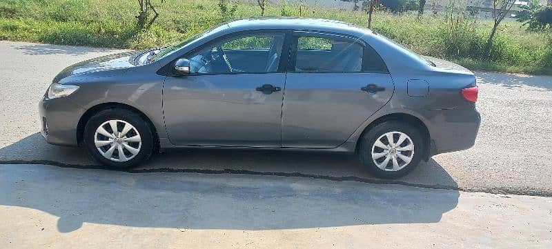 Toyota Corolla GLI 2012 millage 123k islamabad registered 1