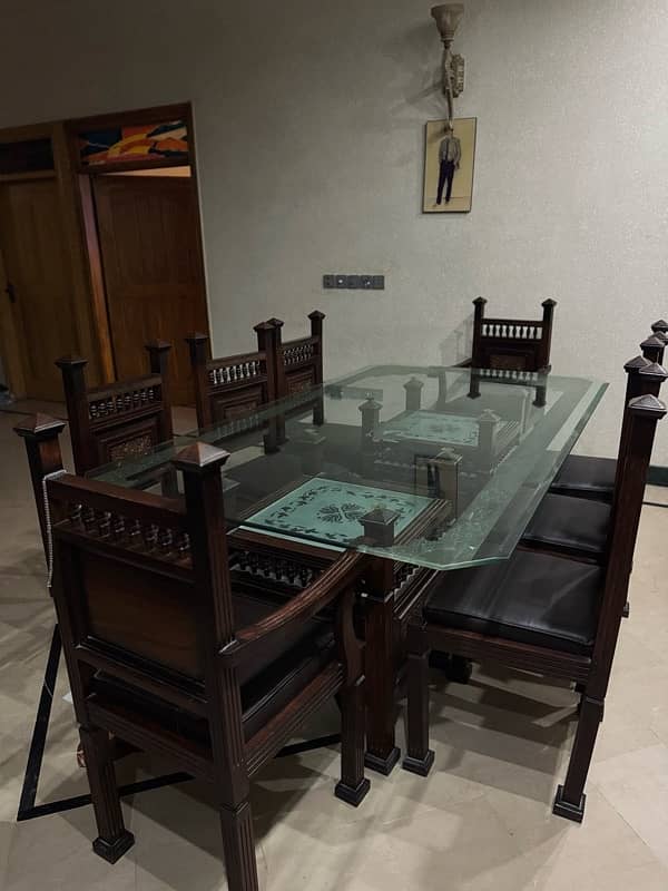 Large size 8 person heavy dining table 1