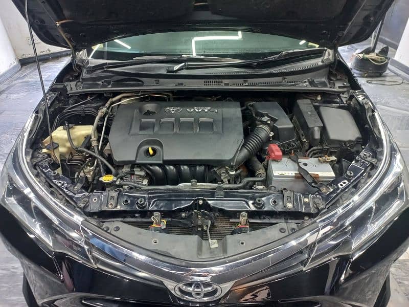 Toyota Corolla Altis 2017 10