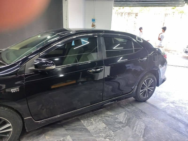 Toyota Corolla Altis 2017 11