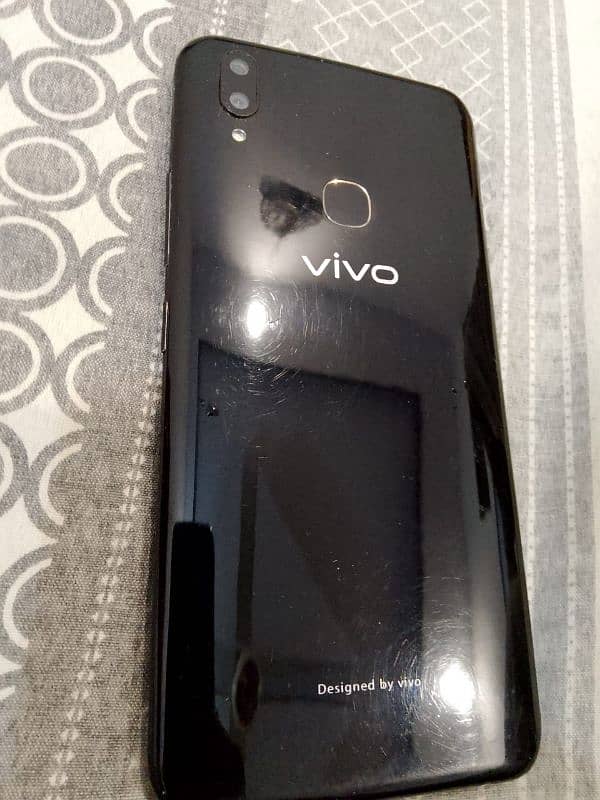 VIVO Y85 1