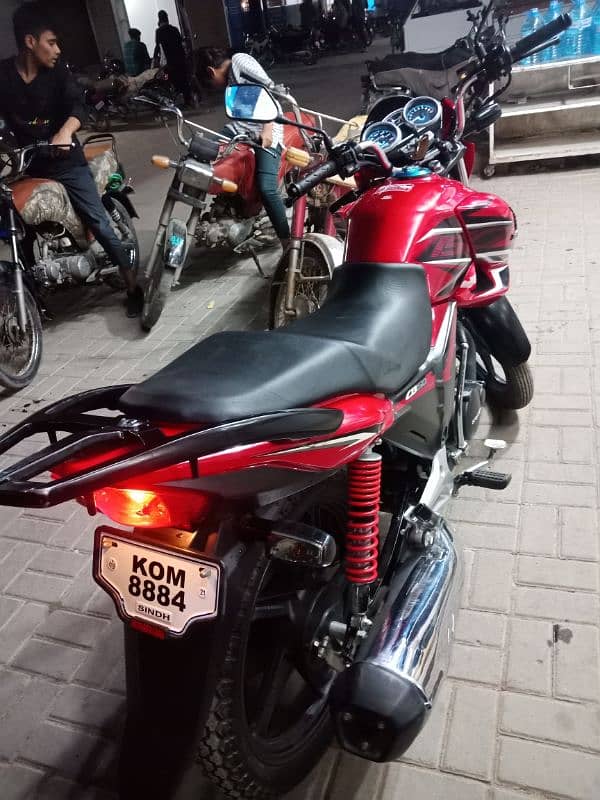 Honda cb 150f 1