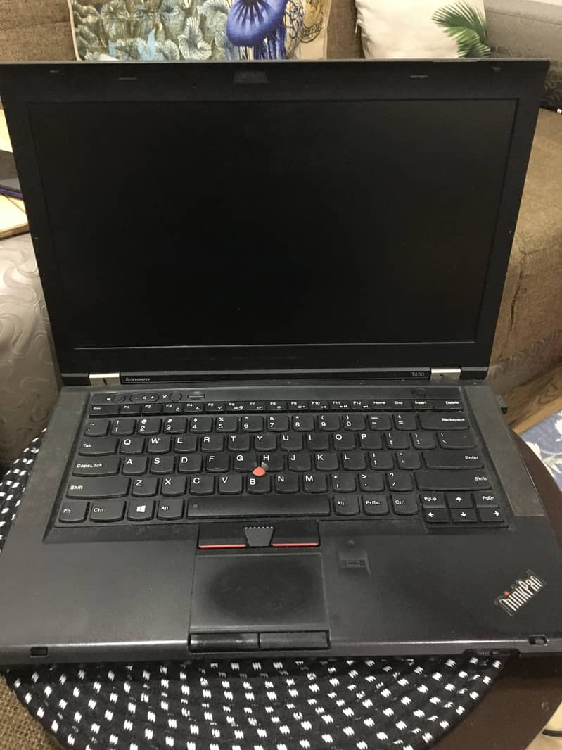 Lenovo Thinkpad intel core i5 4bg ram 1