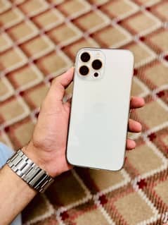 iphone 13 pro max white colour (J. v) Non pta