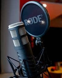 Rode Procaster microphone, above SM7b, wireless | best mic for youtube 2