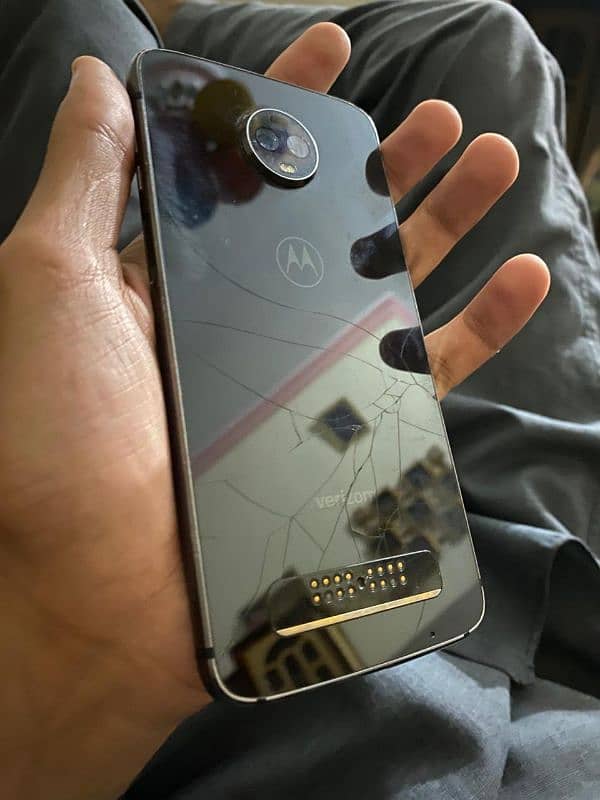 moto z3 3