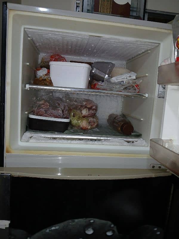 Dawlance Refrigerator 1