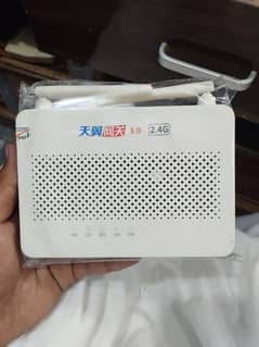 huawei hs8145c5 fibre optic router with adopter