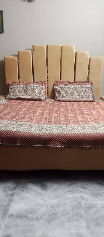 Beautiful Bed Set For Sale 3