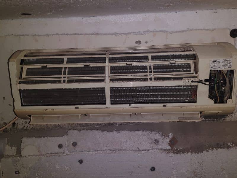 Samsung used Ac ok h 1.5 Ton 2