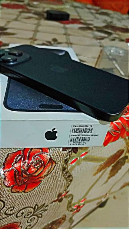 Iphone 15 pro max jv LLA 1