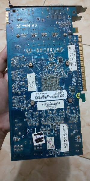 amd Radeon hd 6850 1gb 256bit / ddr5  graphic card 4