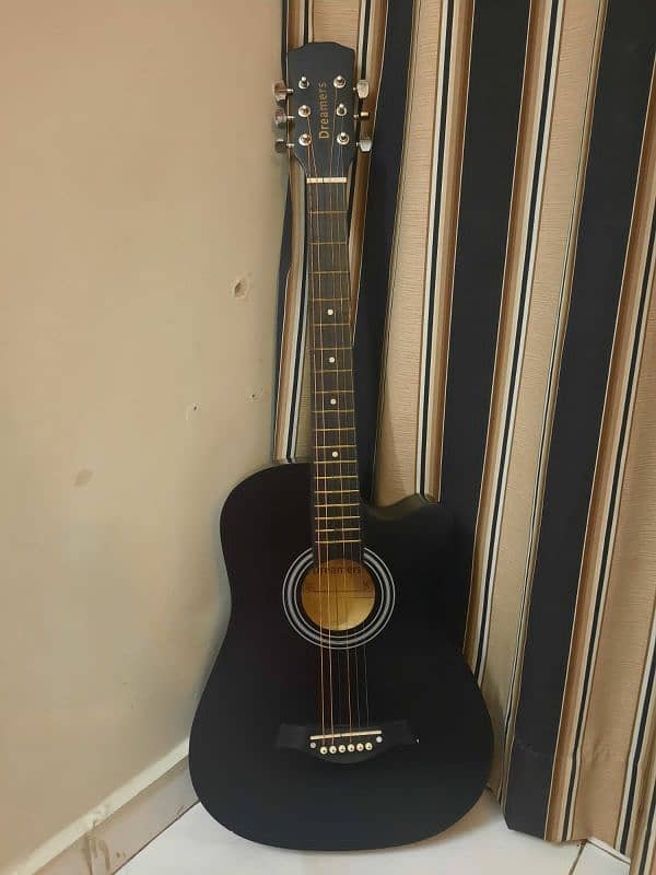 Black Guitar, dreamer company 8