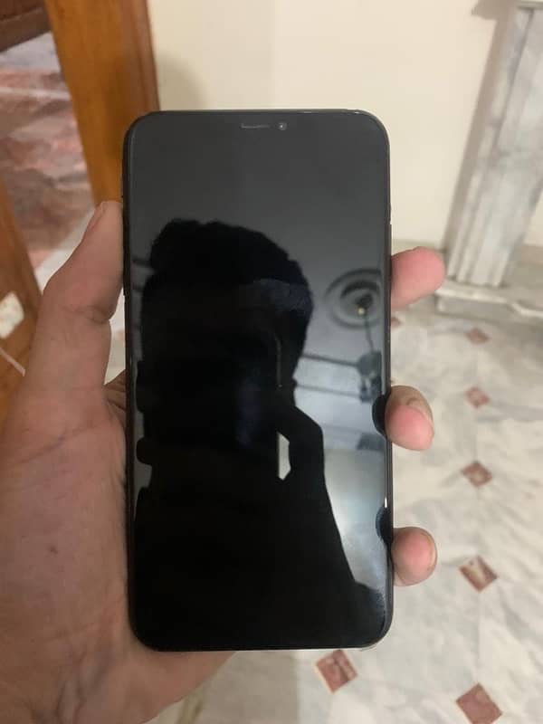 iphone Xs max lush condition 10/10 1