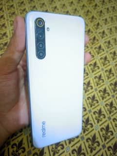 REALME 6 4 128 BOX AND CHARGER 0