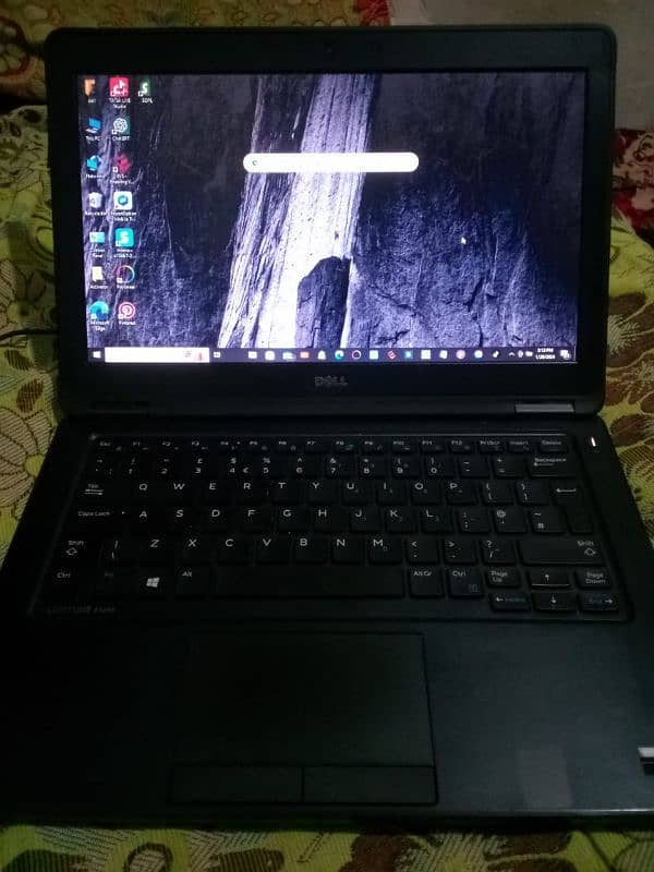 Dell Laptop with Core I5 fifth generation 5