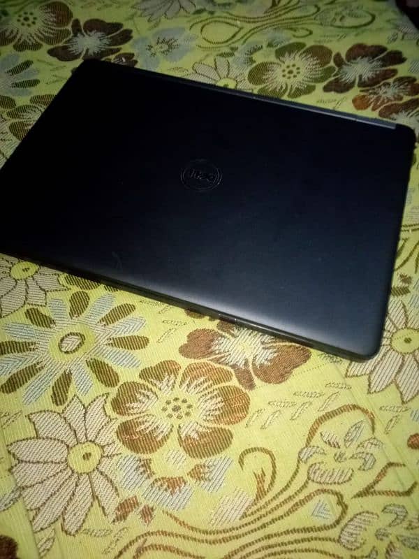 Dell Laptop with Core I5 fifth generation 6